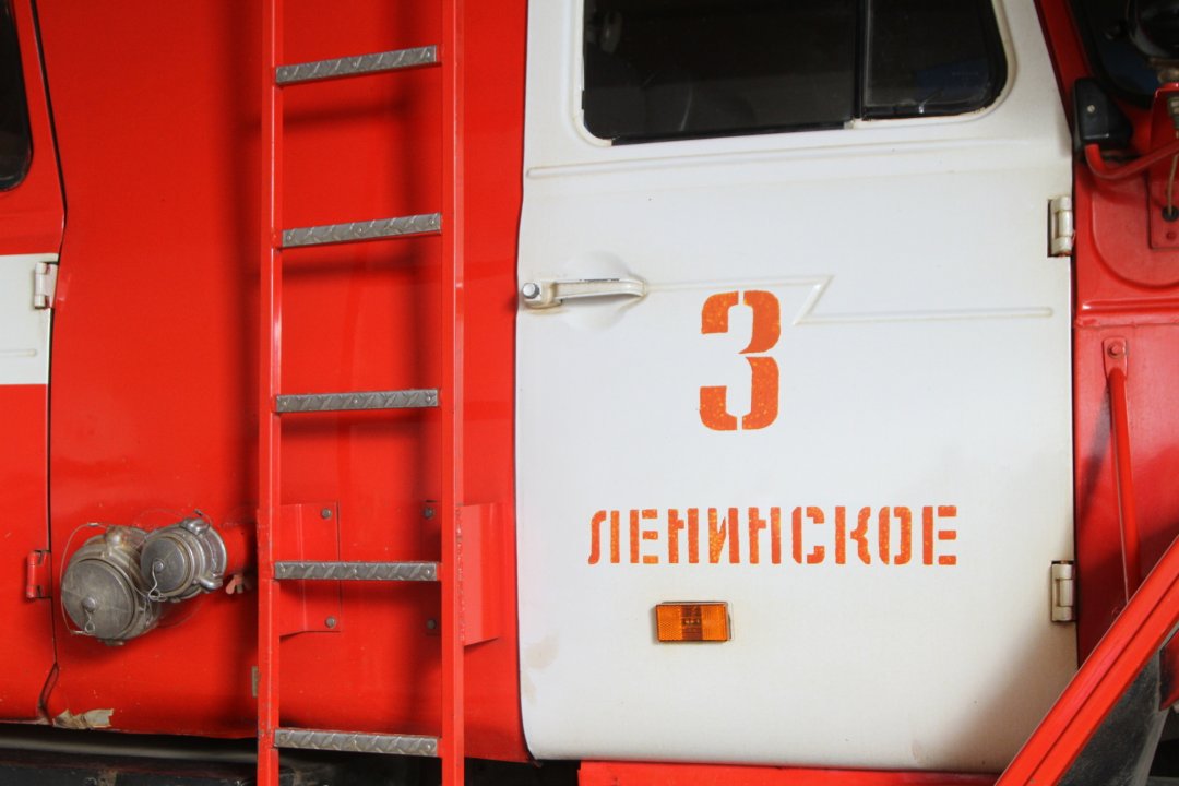 Неосторожное обращение с огнём - возможная причина пожара в Ленинском районе